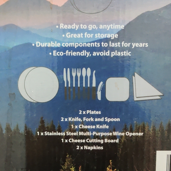 Portable Picnic Cutlery Set with Plates and Corkscrew - Olive Interior - Picture 7 of 7